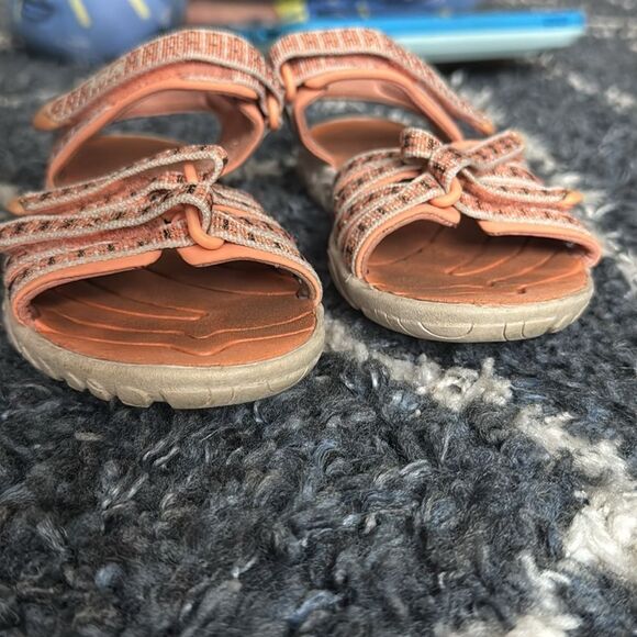 Teva Girls Sandals - Picture 3 of 7